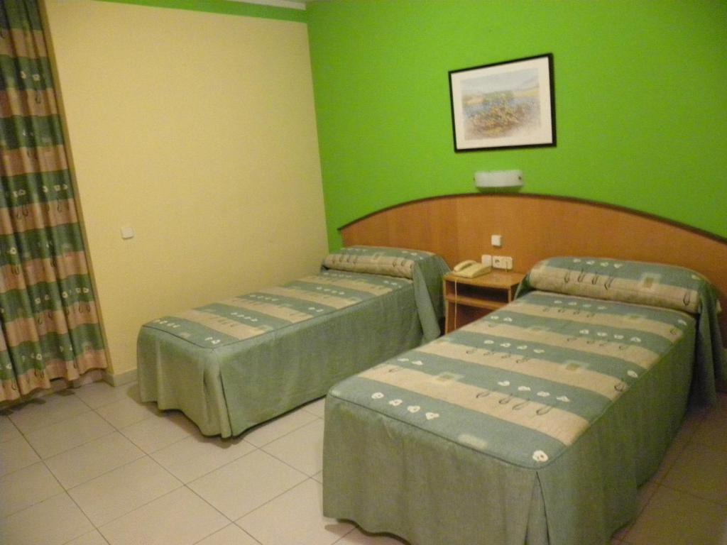 Hostal Las Fuentes Arévalo Extérieur photo